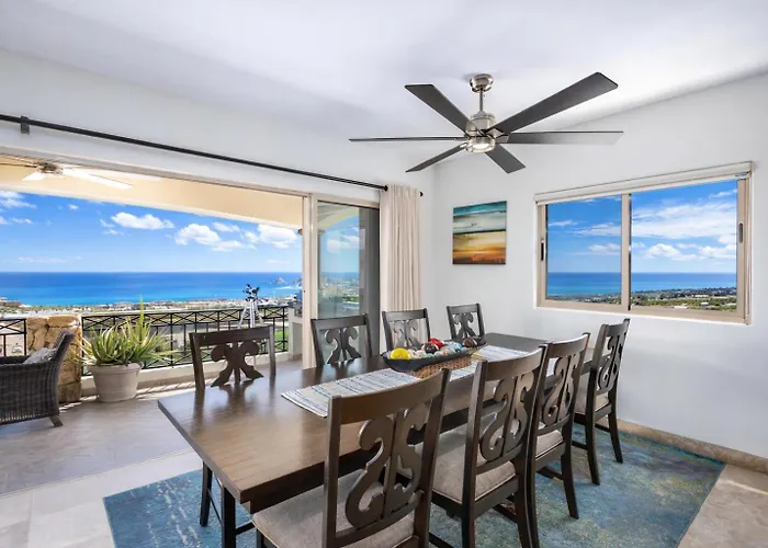 Apartment Mesmerizing Ocean & Arch Views King Beds Pool Luxury Family Friendly *
